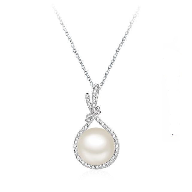 Natural Shell Pearls Pendant Necklace