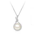 Natural Shell Pearls Pendant Necklace