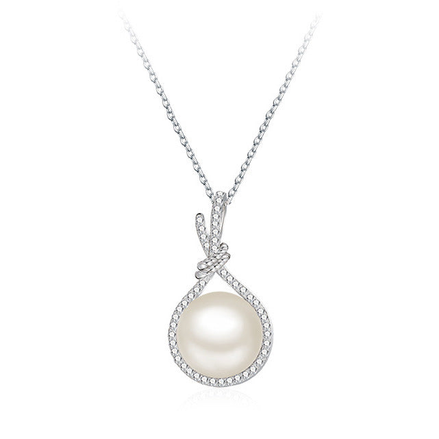 Natural Shell Pearls Pendant Necklace