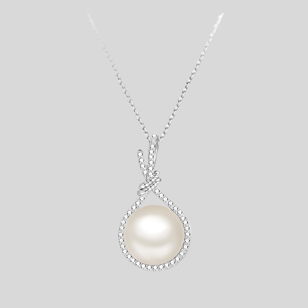 Natural Shell Pearls Pendant Necklace